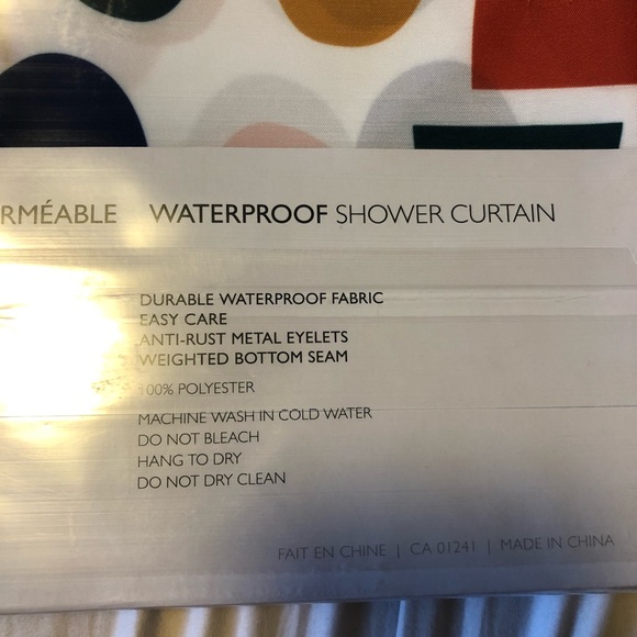 New Colourful Shower Curtain - Picture 4 of 6